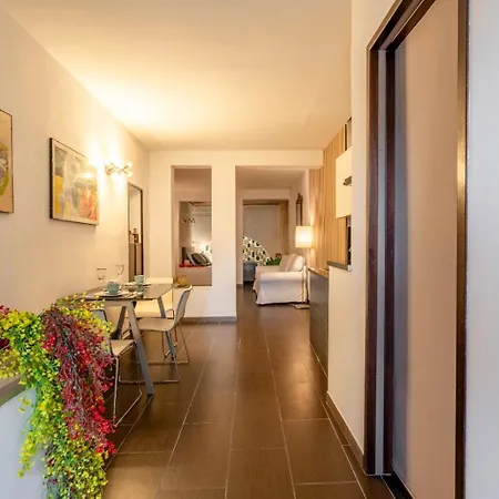 Apartamento Alice-belle Epoque Cozy Retreat In The Heart Of Bari