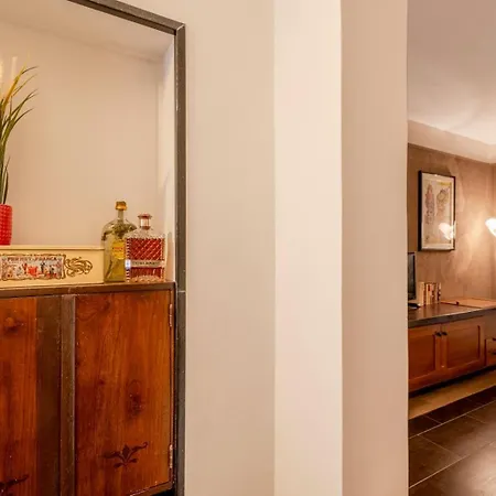 Alice-belle Epoque Cozy Retreat In The Heart Of Apartament Bari