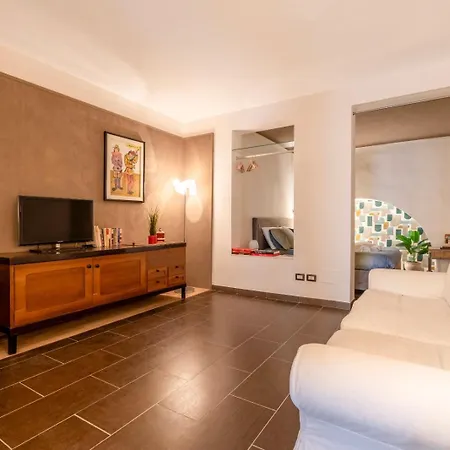 Alice-belle Epoque Cozy Retreat In The Heart Of