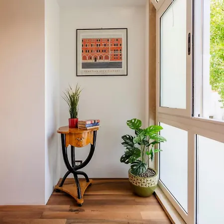 Apartament Alice-belle Epoque Cozy Retreat In The Heart Of